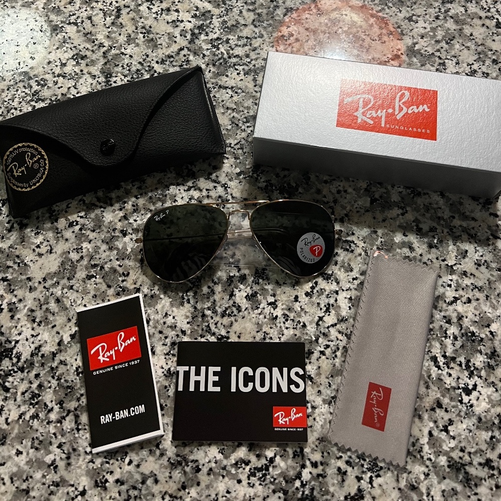 Ray-Ban Classic Polarized Aviator Sunglasses RB3025 **BRAND NEW WITH TAGS**